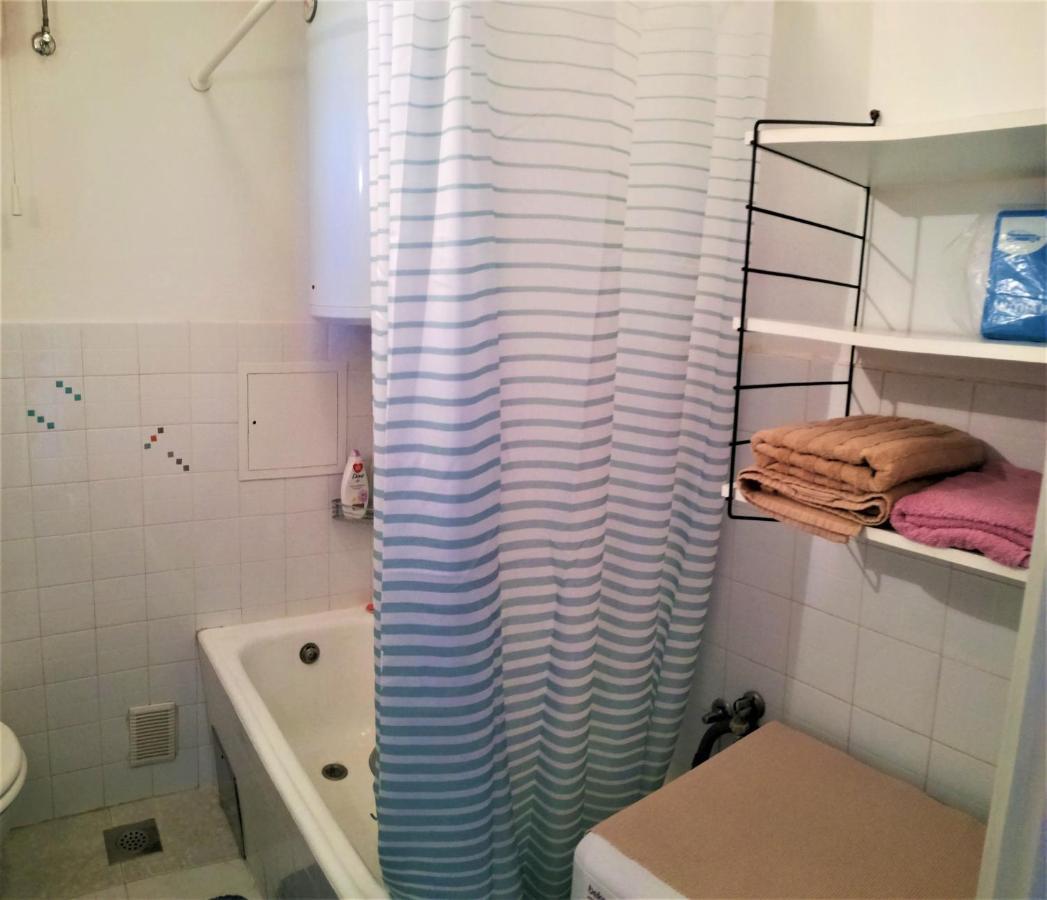 Leona Apartment Ловран Екстериор снимка
