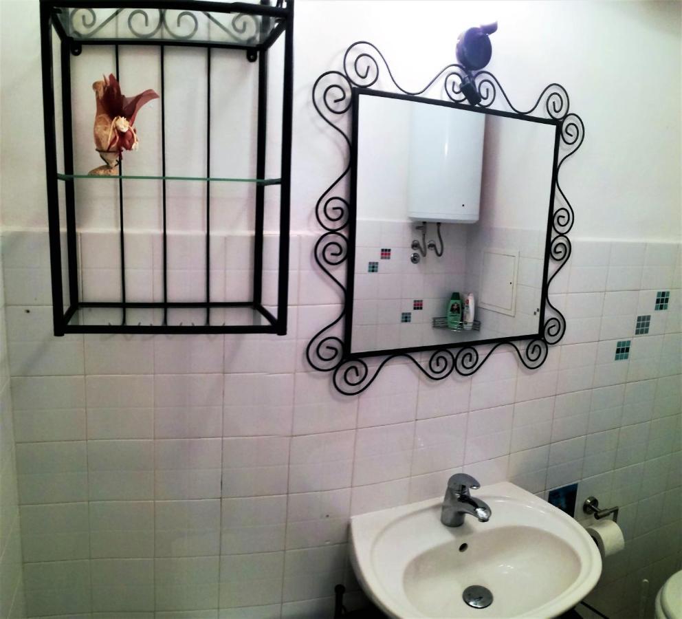 Leona Apartment Ловран Екстериор снимка